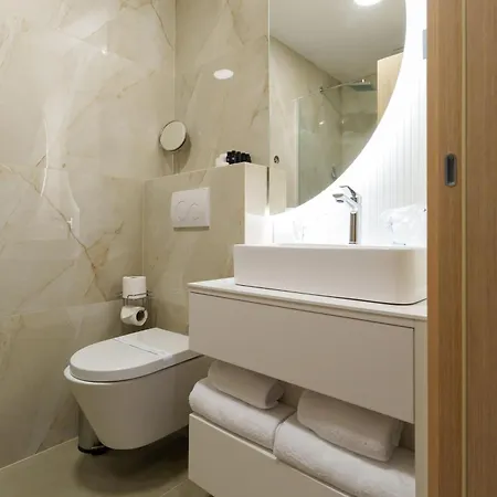 Move In - アパートホテル ベオグラード