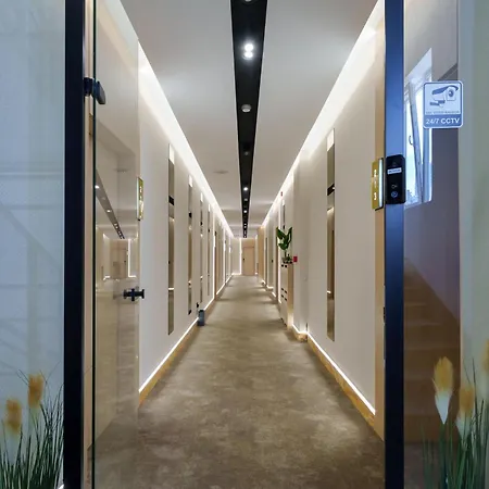 Move In Aparthotel 4*