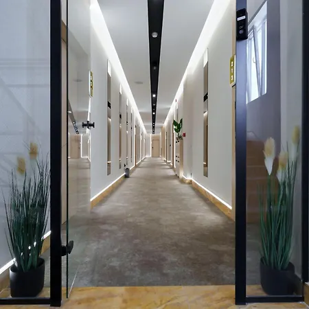 Move In - アパートホテル ベオグラード