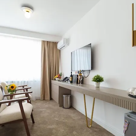 Move In - アパートホテル